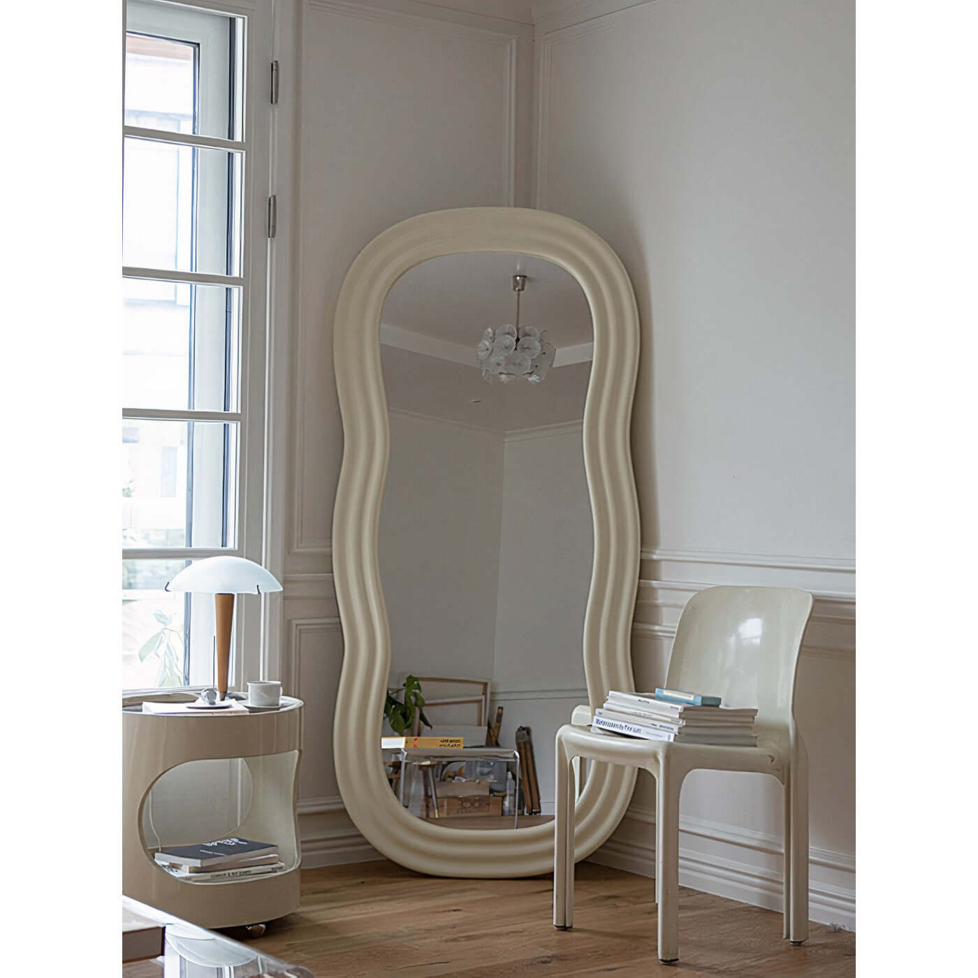 DELILAH MIRROR
