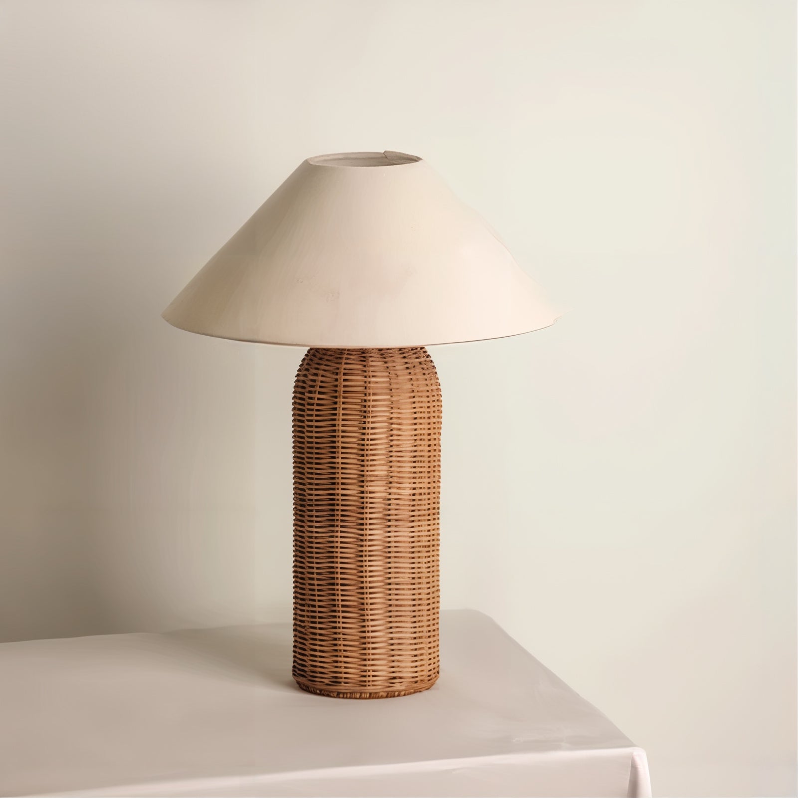 NAMI TABLE LAMP
