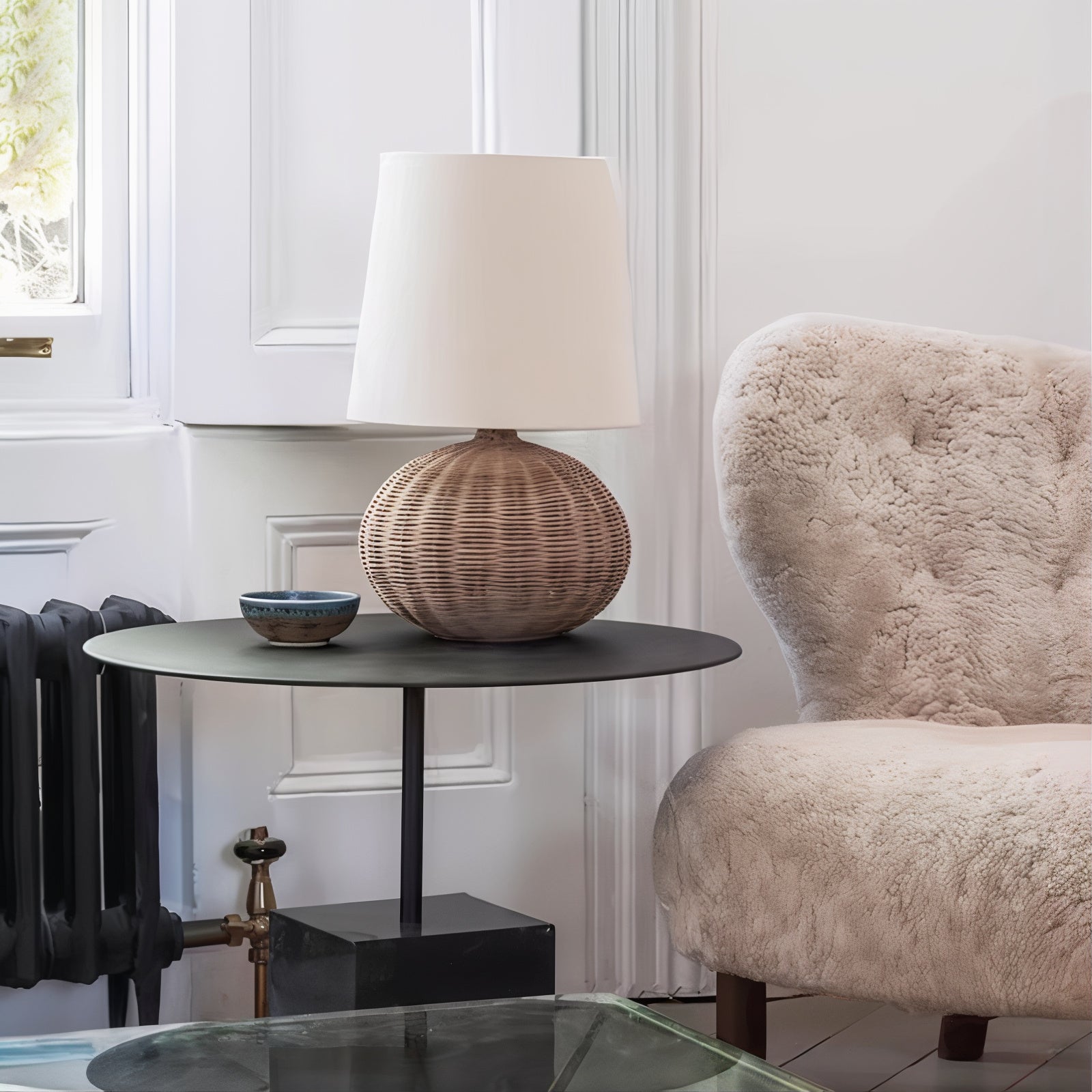 NAMI TABLE LAMP