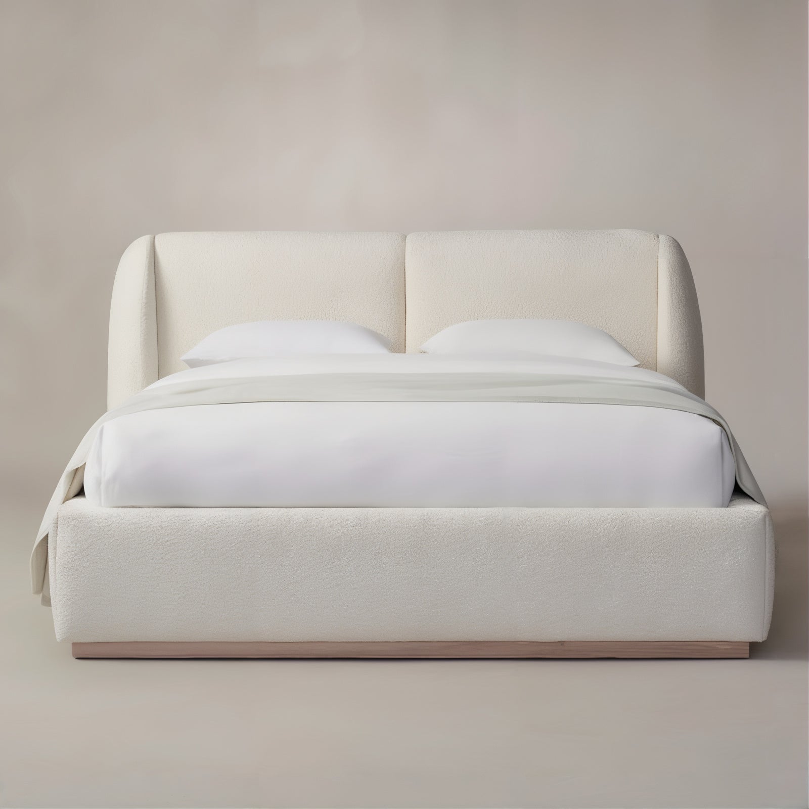 SOFIA BED