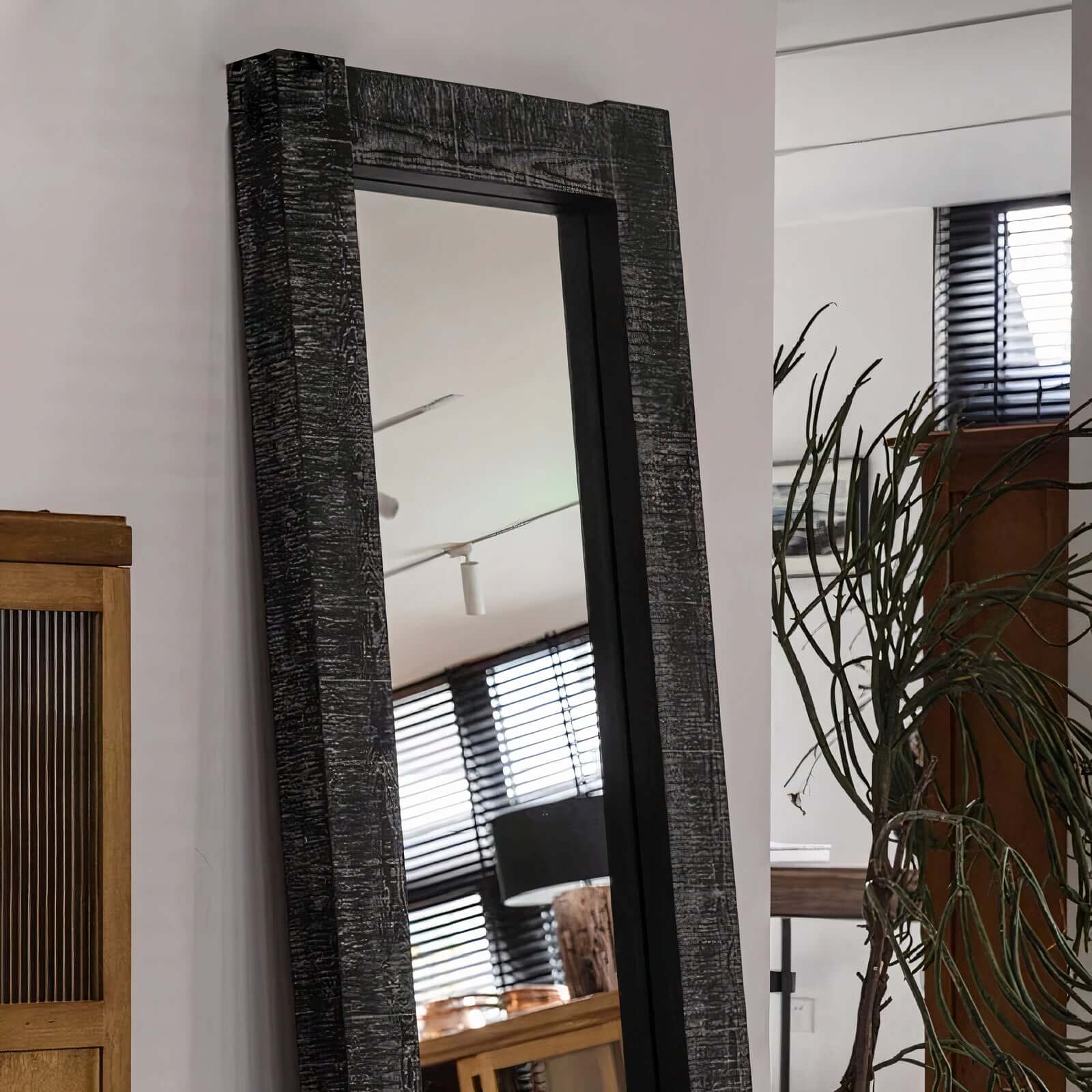 VOLTA MIRROR