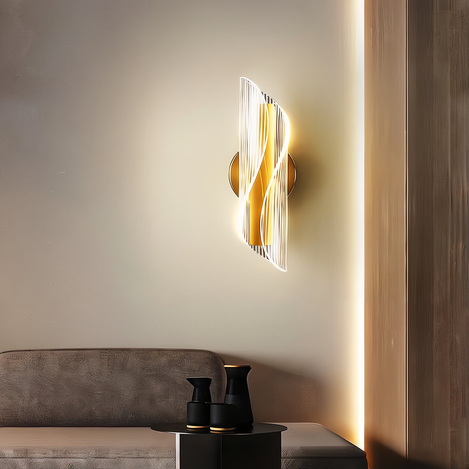 GINA WALL LIGHT