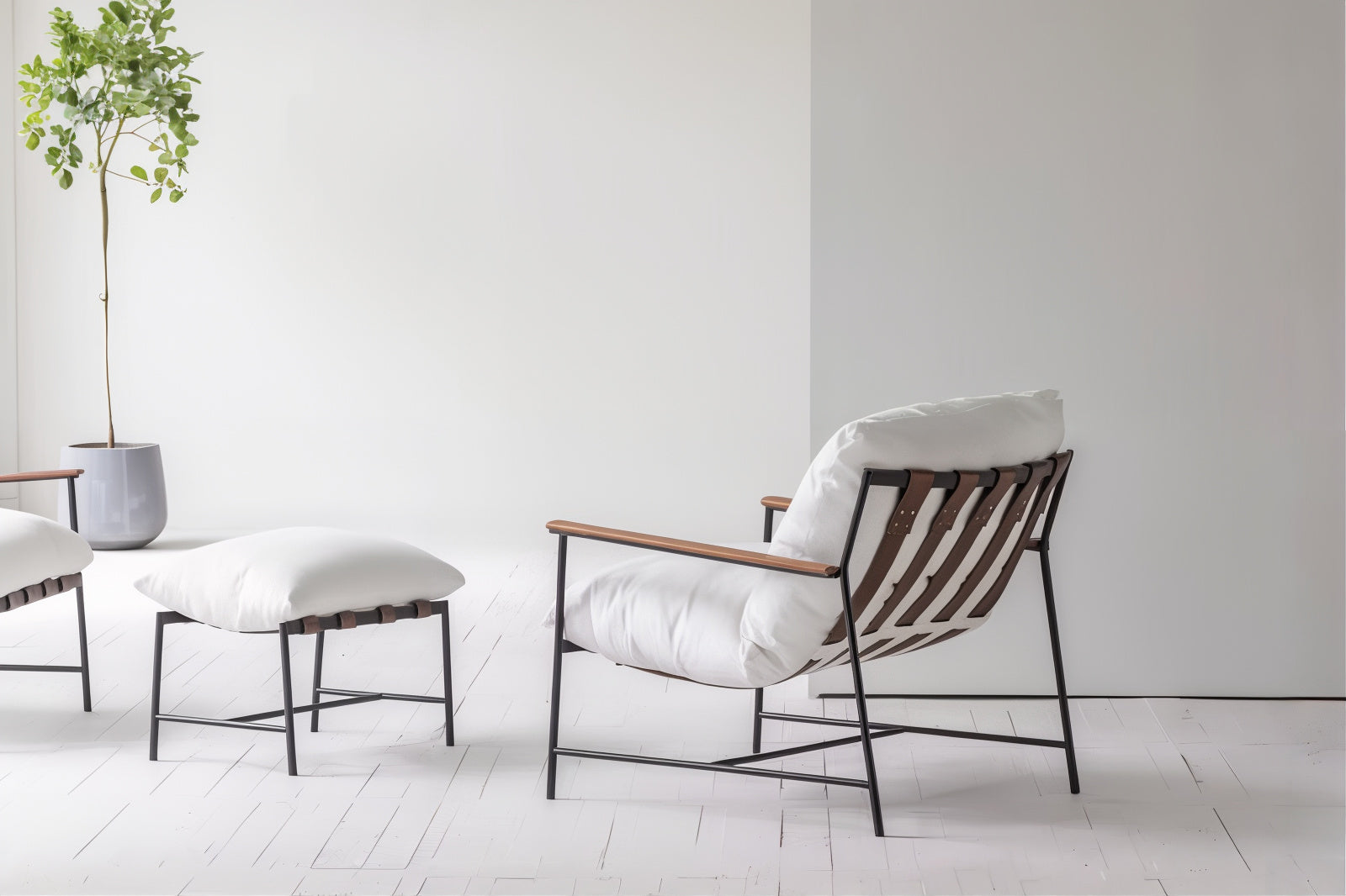 SIGRID CHAIR