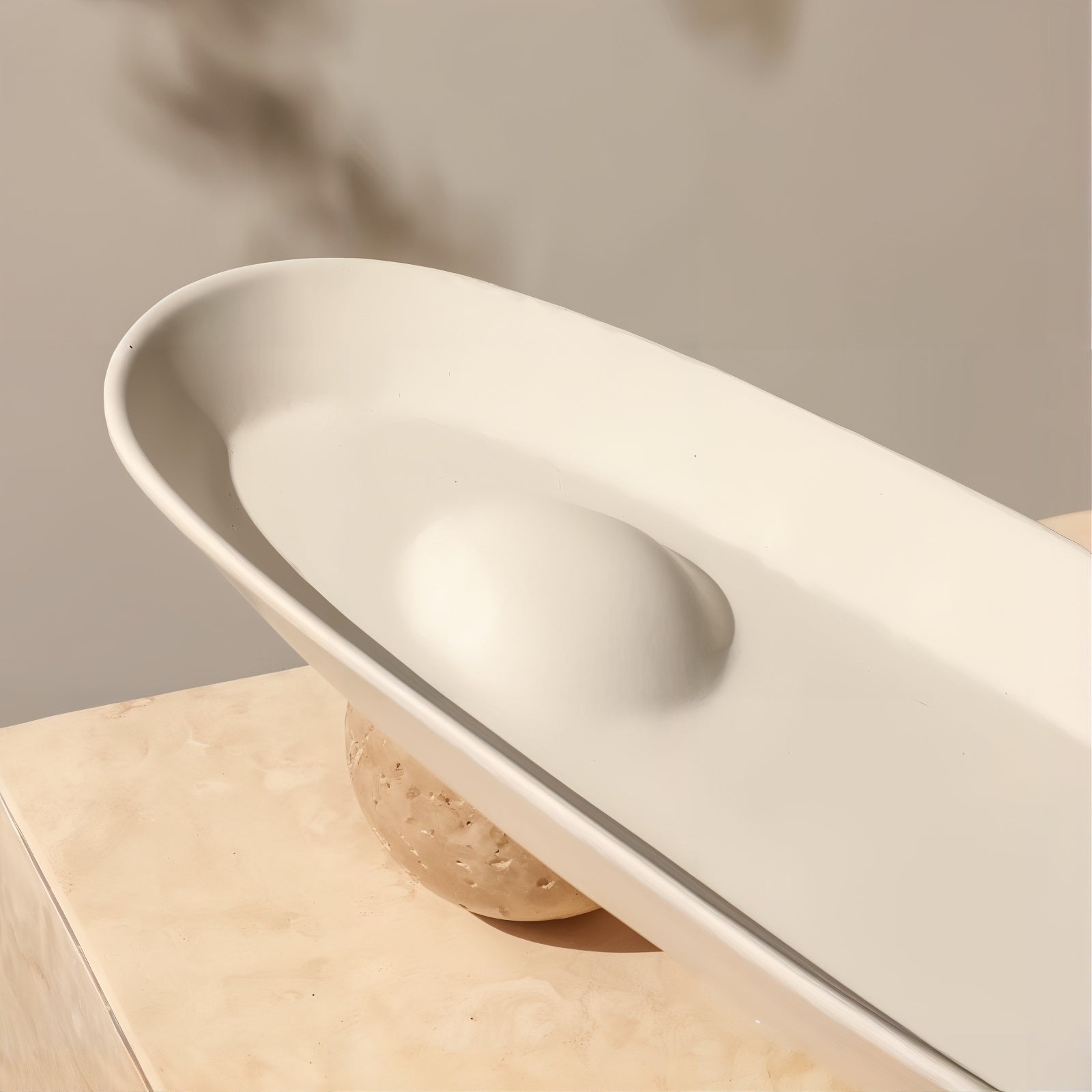 EIRA PLATE