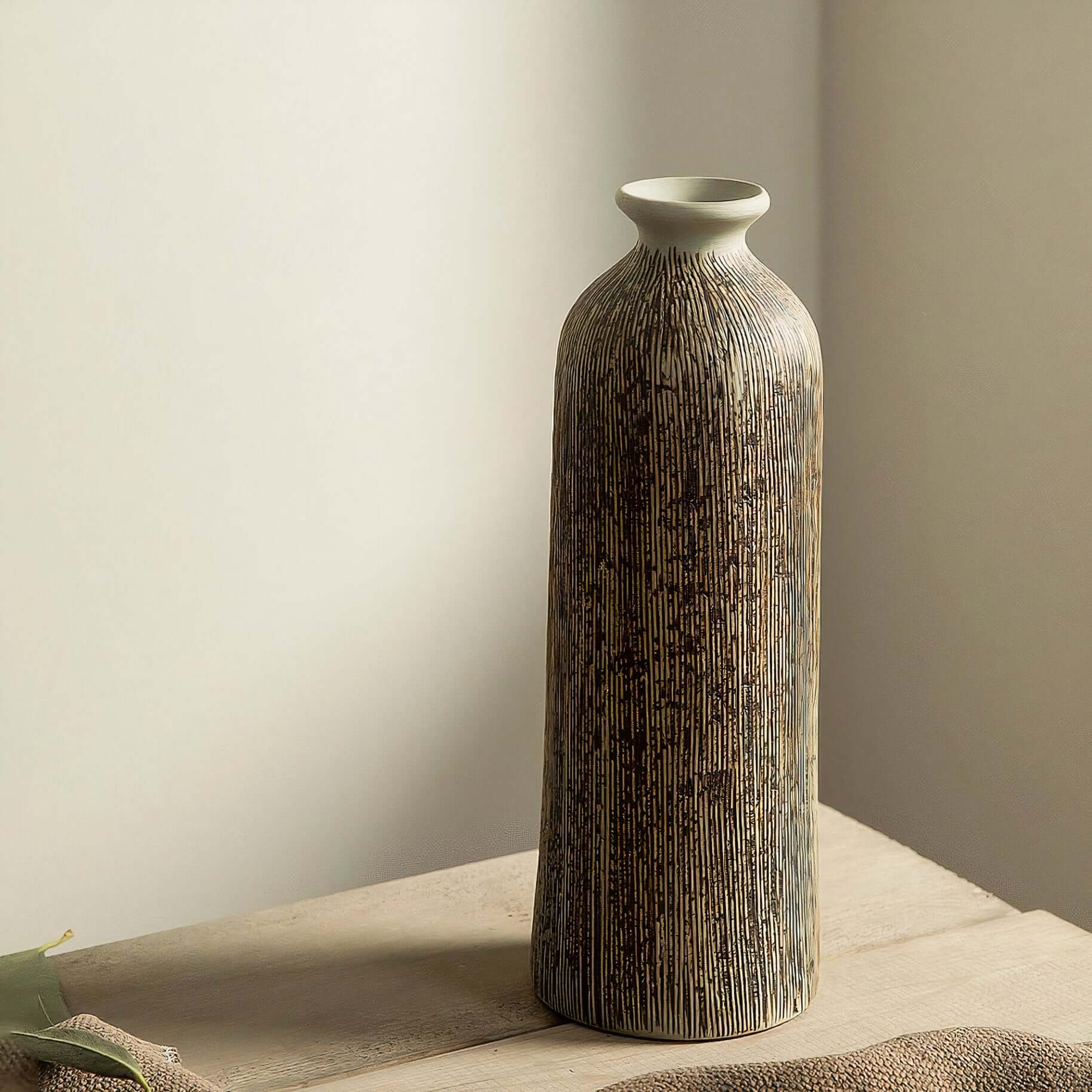 BLAKE VASE