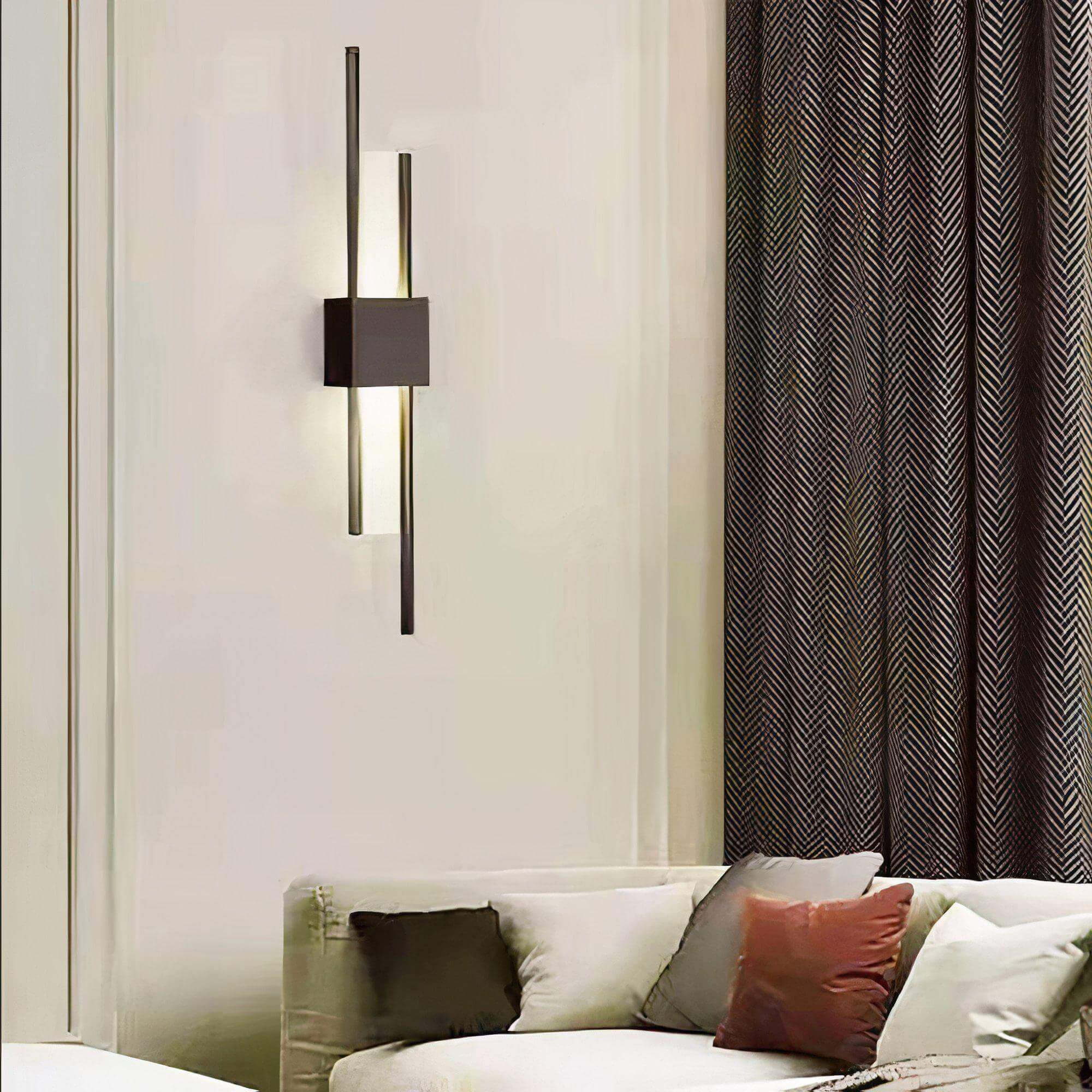 MAEVE WALL LIGHT