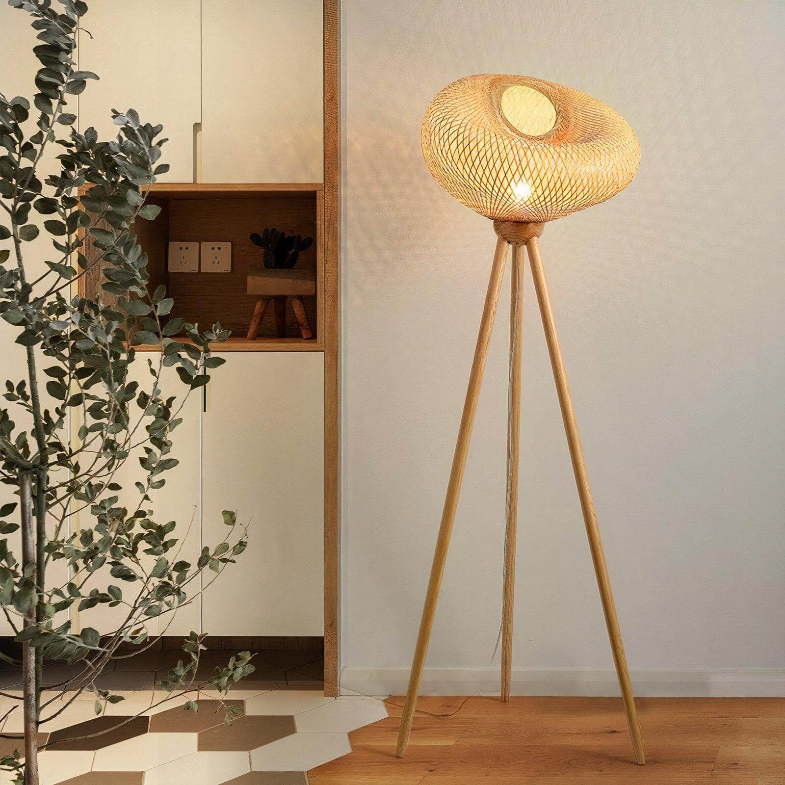 MAGNOLIA FLOOR LAMP