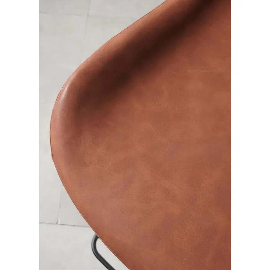 LOVE BARSTOOLS