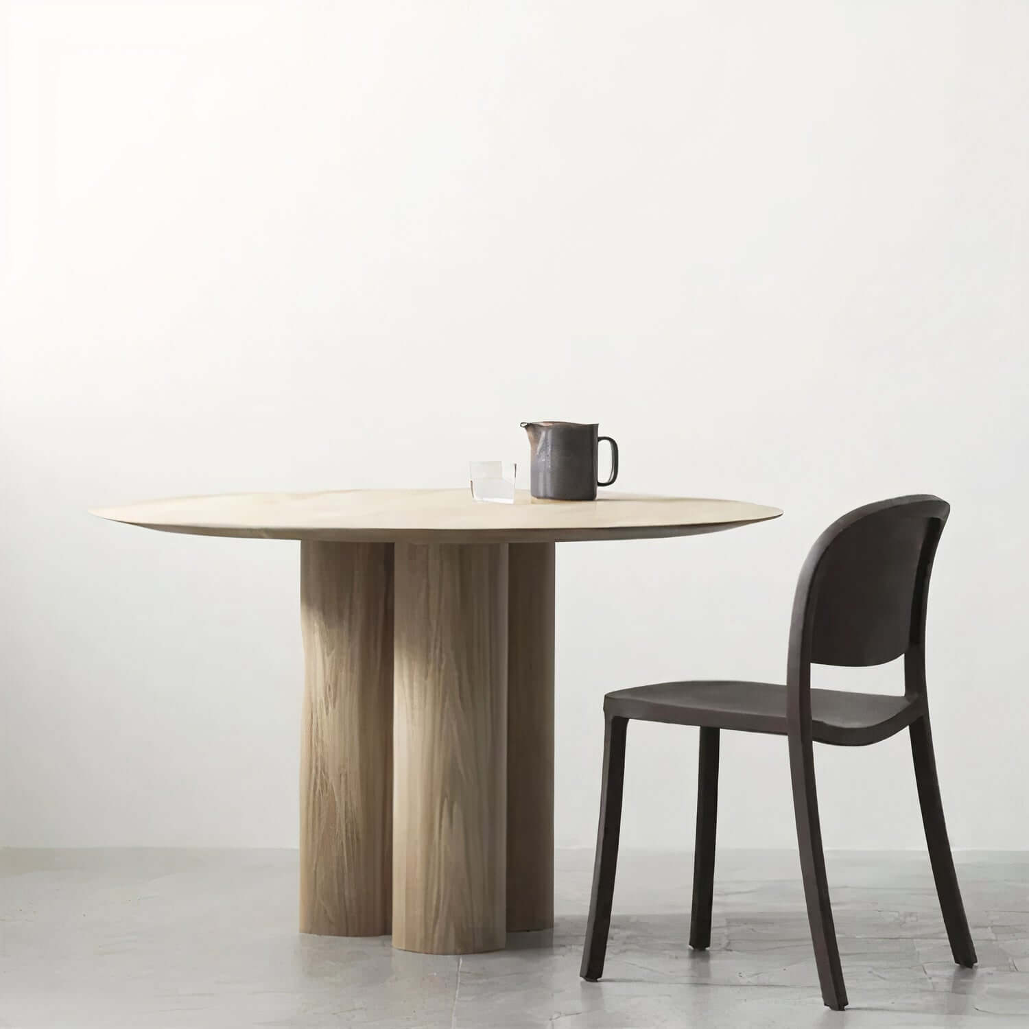 ZOYA DINING TABLE
