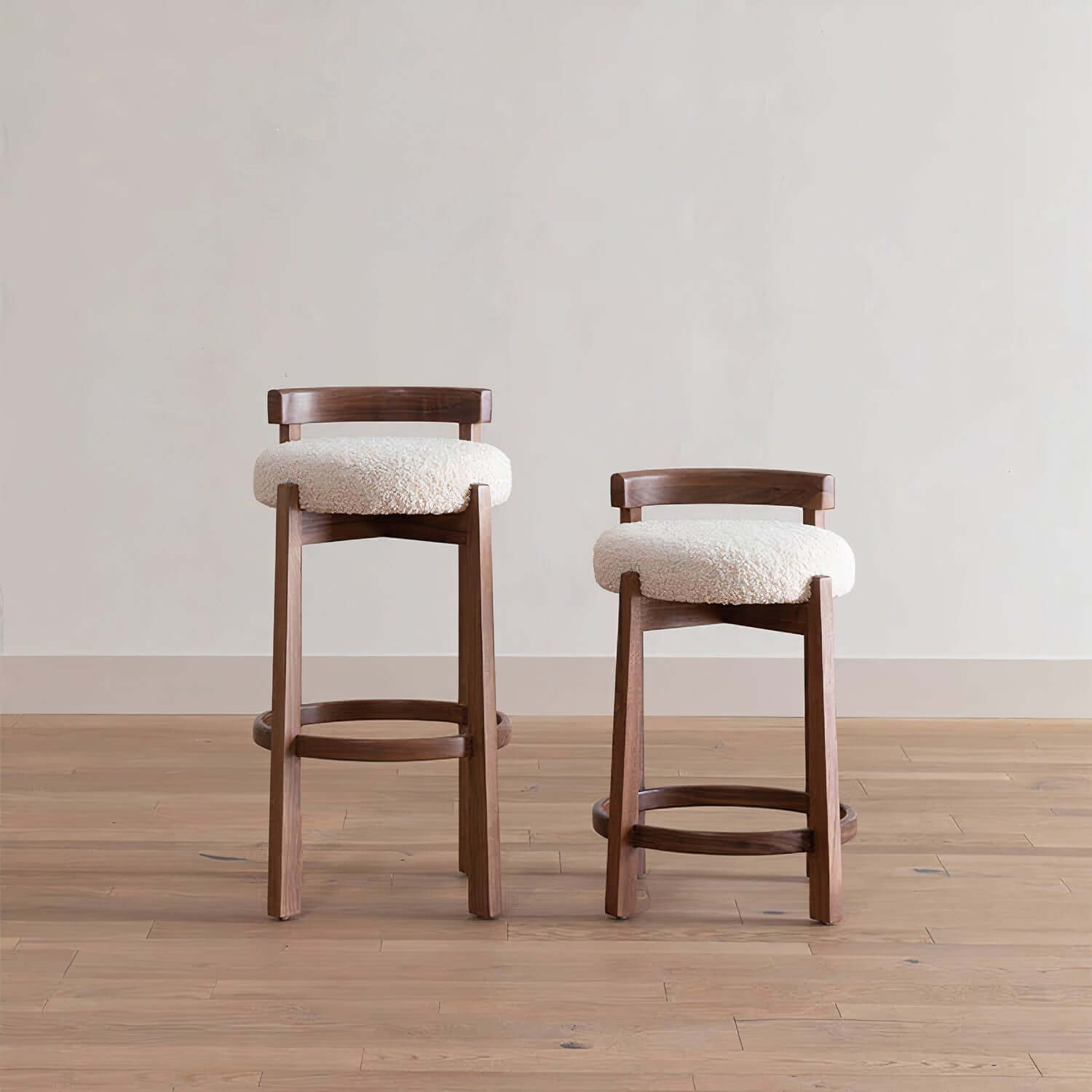 MAISY BARSTOOL