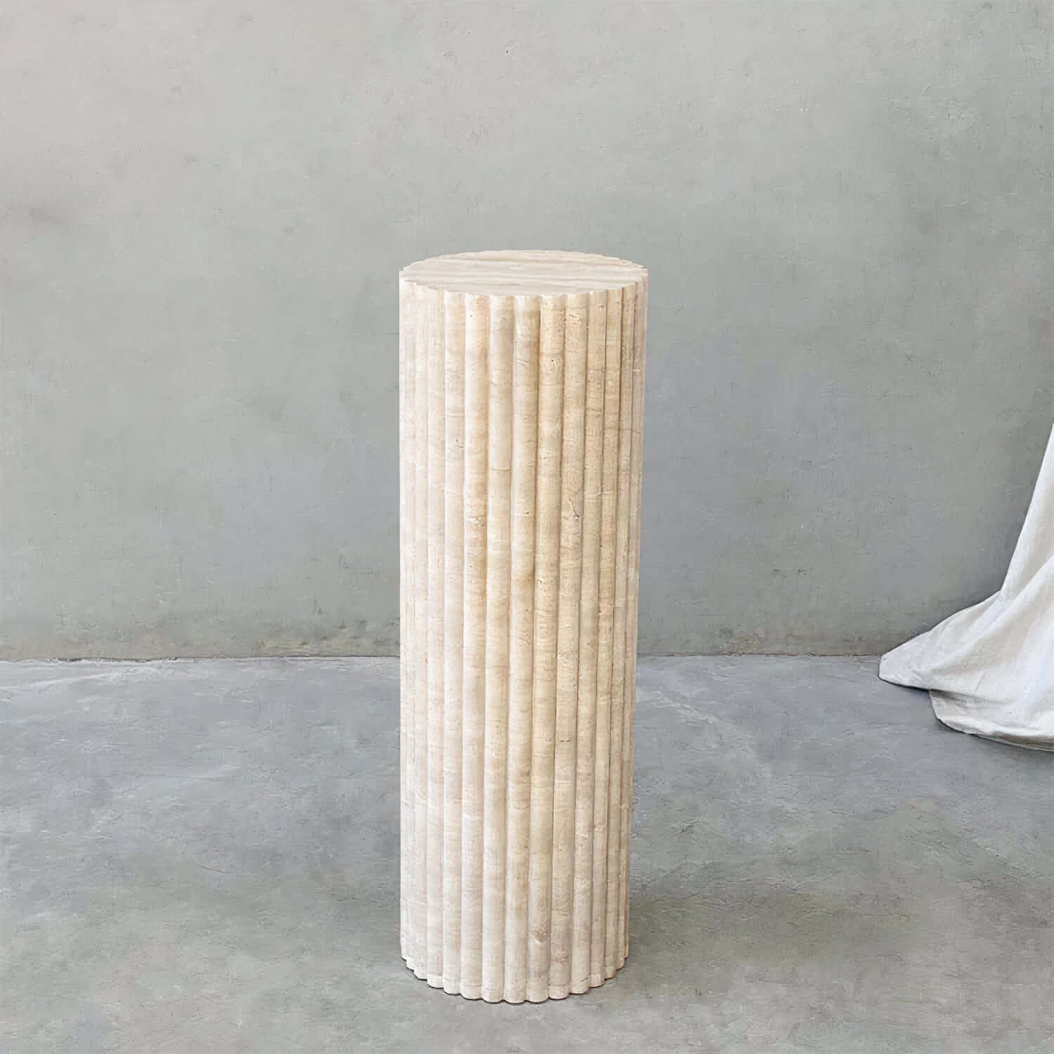 AMARI SIDE TABLE