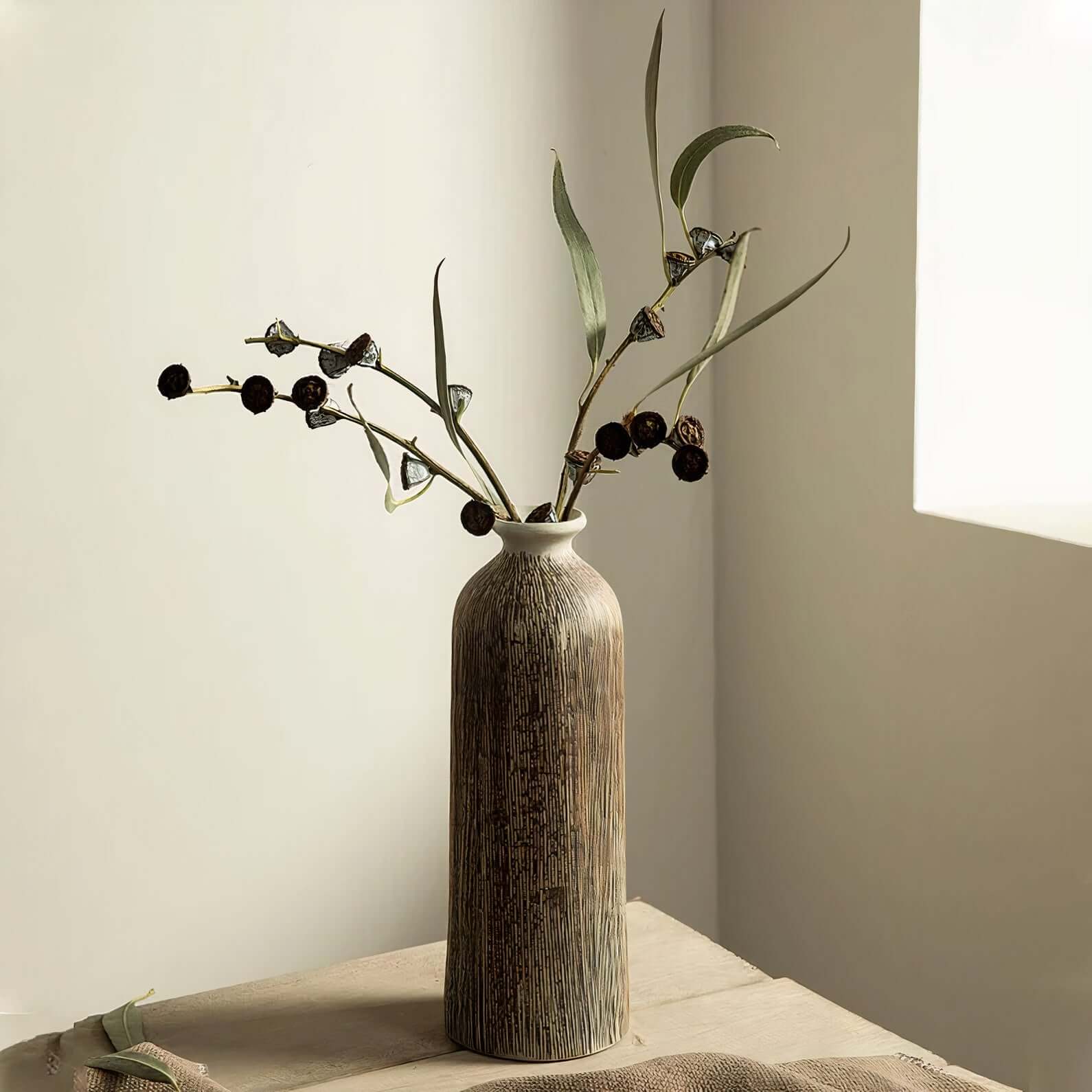 BLAKE VASE