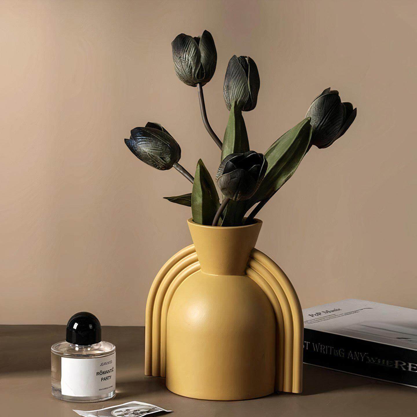 MIRIAM VASE