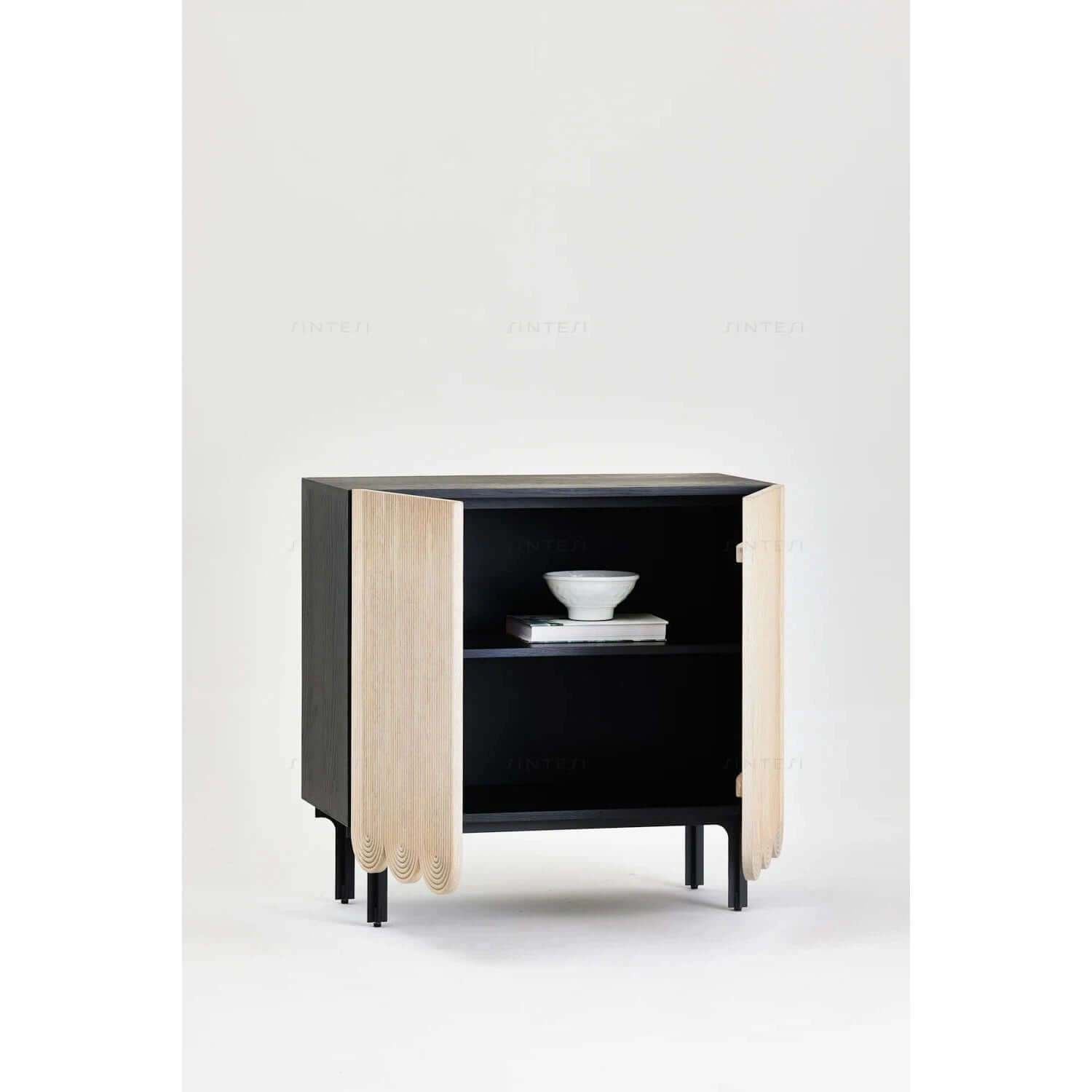GAETANO SIDE TABLE