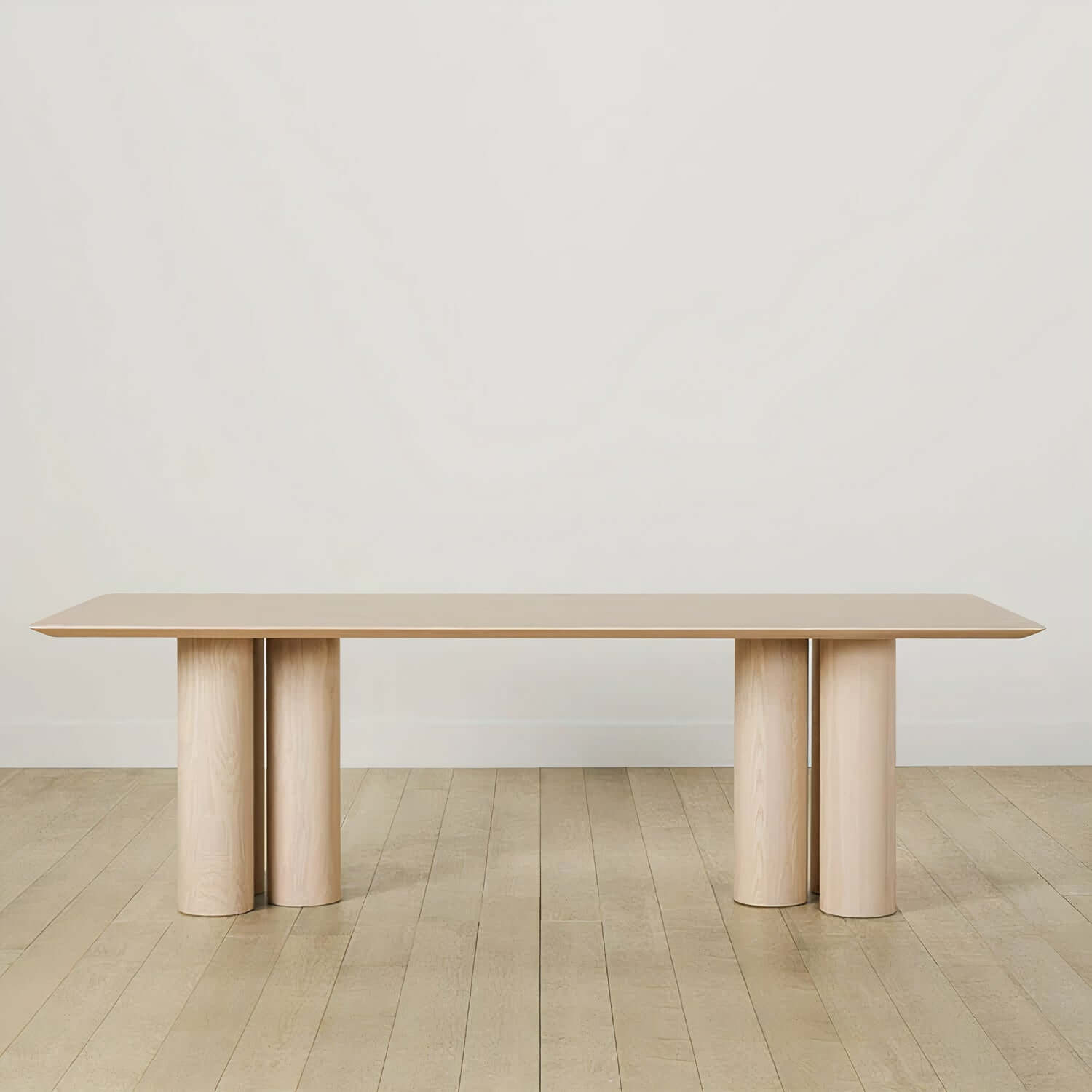 HUGO DINING TABLE