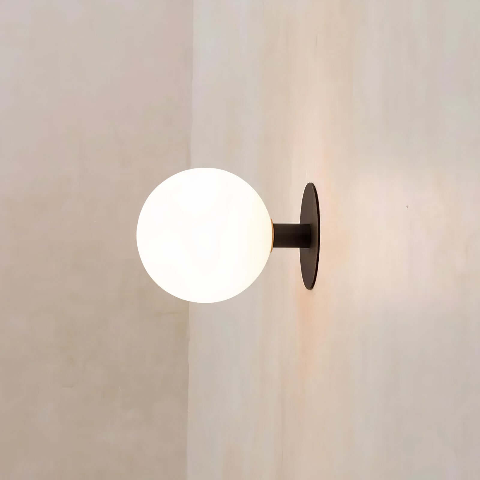 VERNE WALL LIGHT