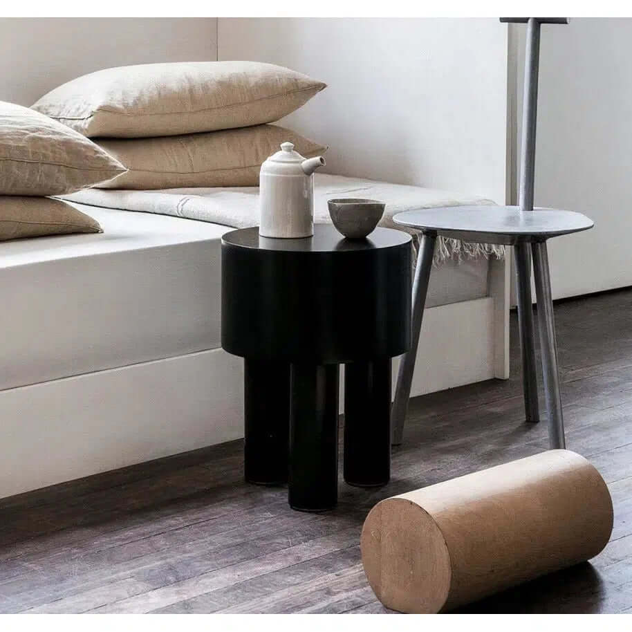 YARETZI SIDE TABLE