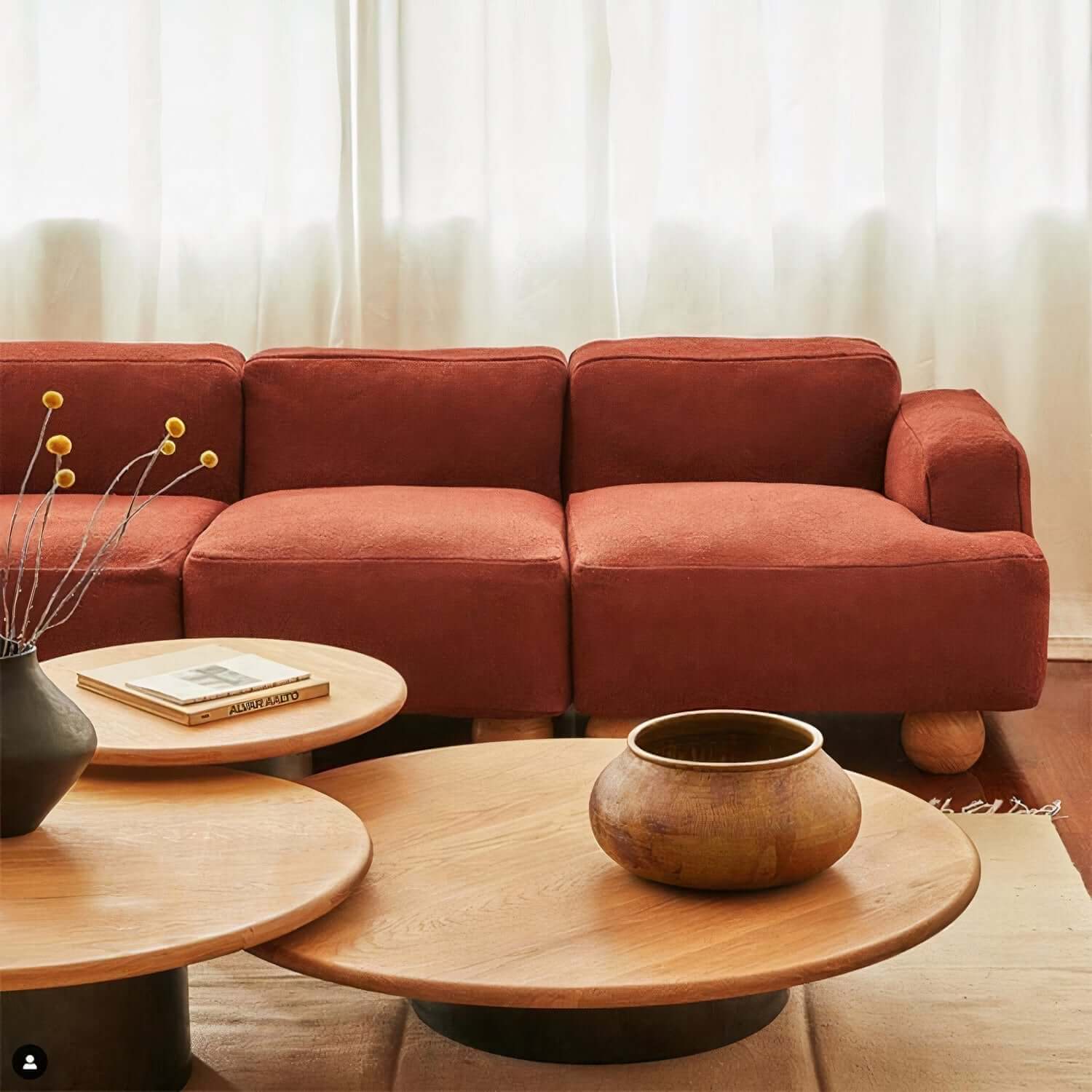 GUINEVERE SOFA CUSTOM