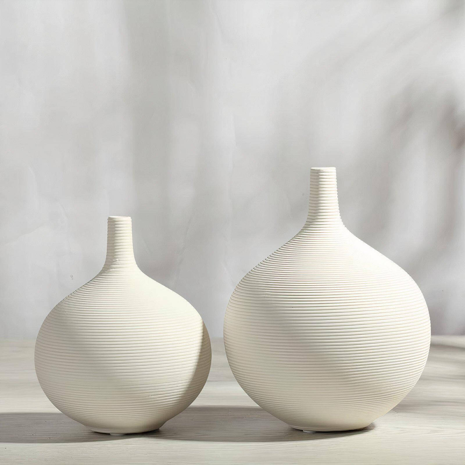 ARIYA VASE