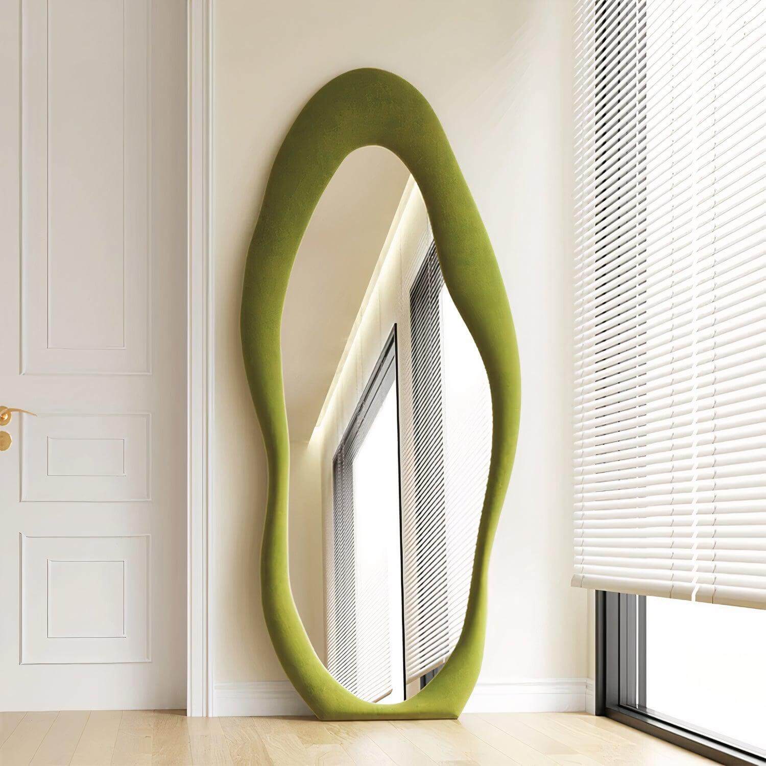 PAOLA MIRROR