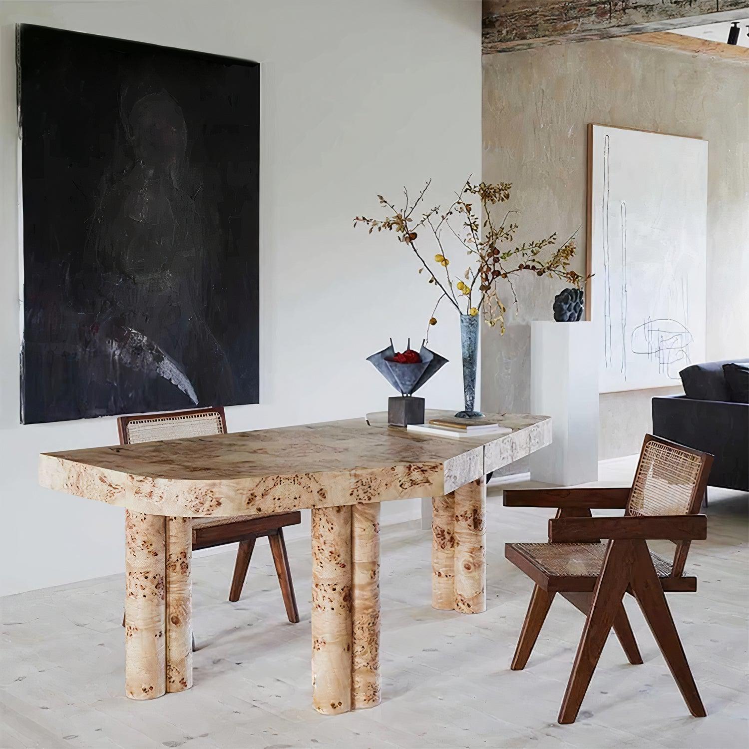 GIULIANA DINING TABLE