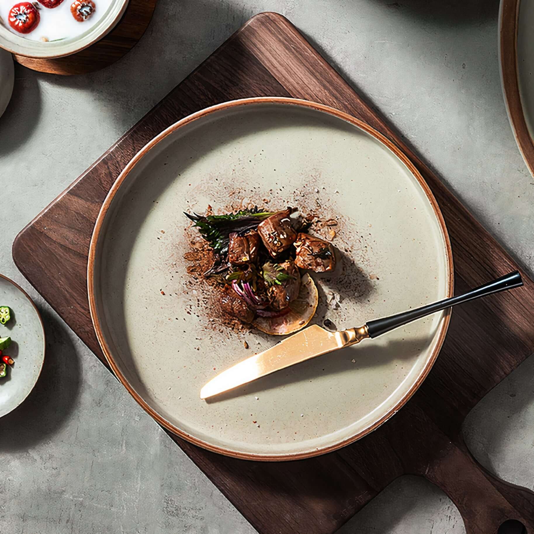 BANKS PLATE SET