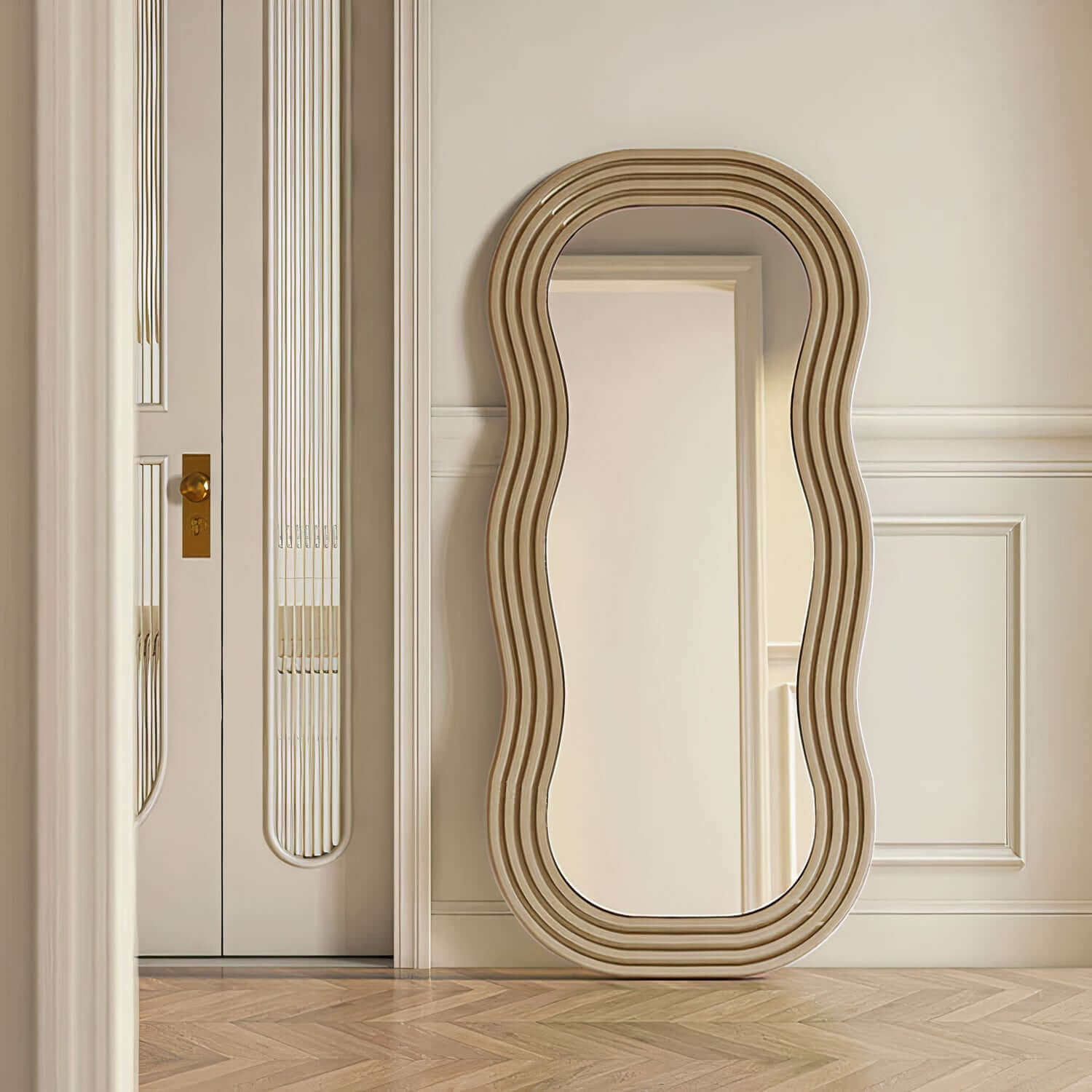 SIMONE MIRROR