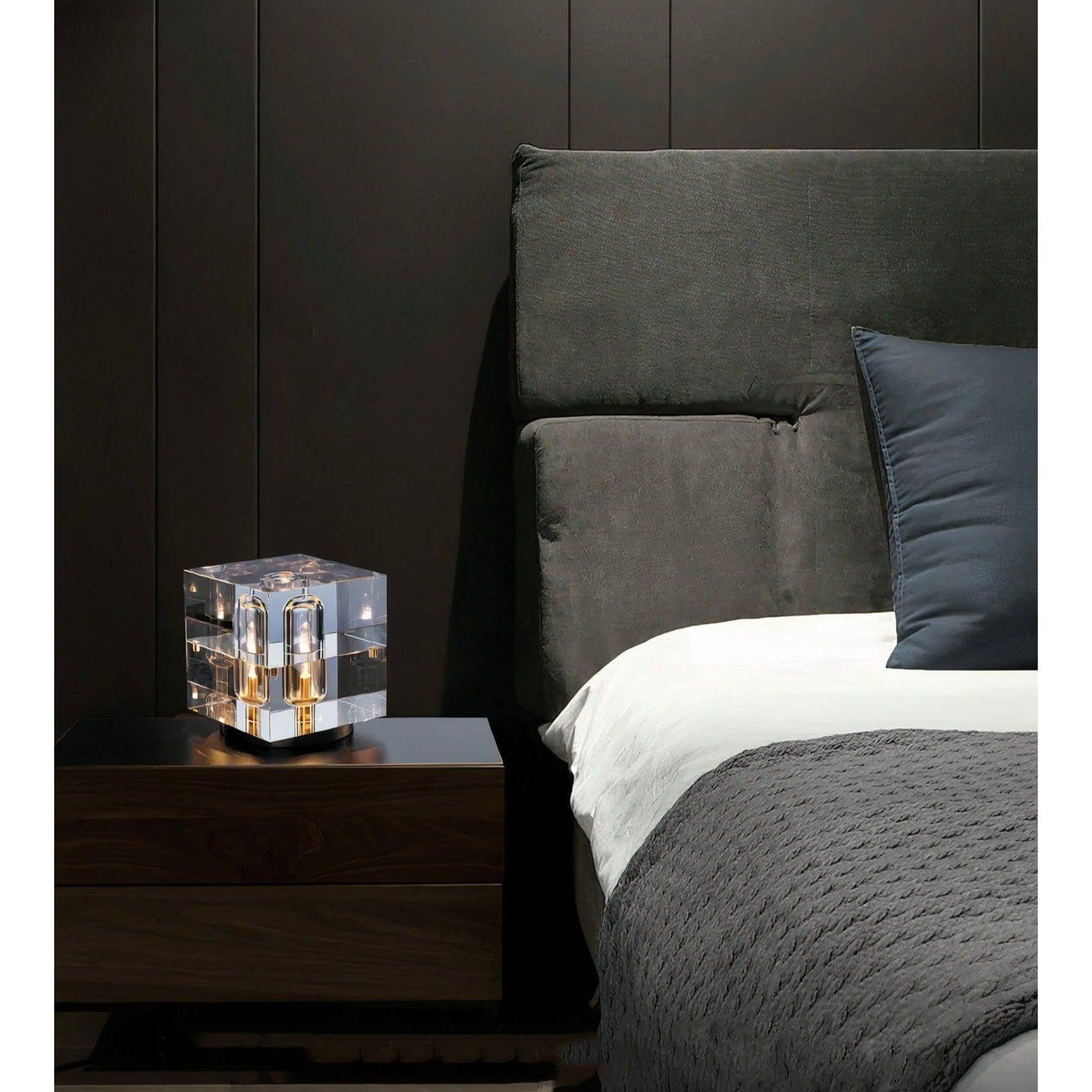 EMILIA TABLE LAMP